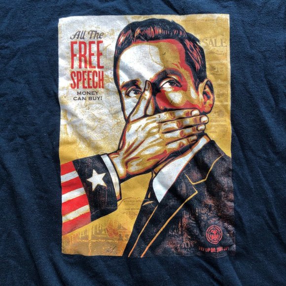 >>SOLD<< Obey Propaganda T-Shirt - Picture 3 of 7